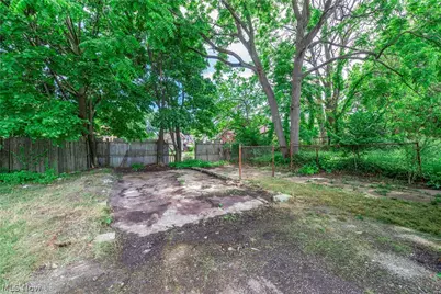 5838 Portage Avenue, Loveland, OH 44127 - Photo 8