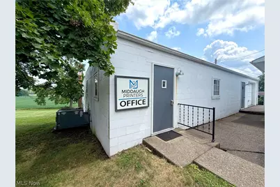 211 Yoder Avenue NE, Sugarcreek, OH 44681 - Photo 6