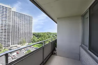 12900 Lake Avenue #1103, Oakwood, OH 44107 - Photo 10