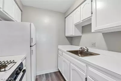 12900 Lake Avenue #1103, Oakwood, OH 44107 - Photo 12