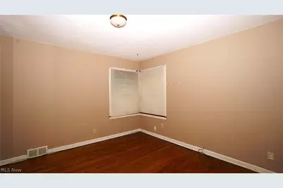 556 Royal Avenue, Akron, OH 44303 - Photo 38