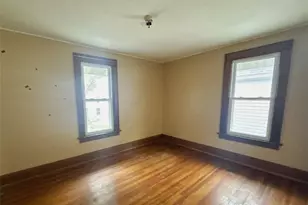 323 S 9th St, Coshocton, OH 43812 - Photo 10