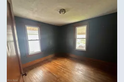 323 S 9th Street, Coshocton, OH 43812 - Photo 8