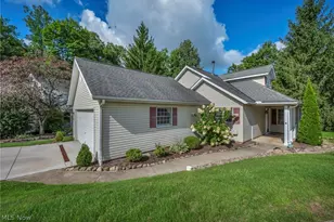1715 Jonathans, Grandview Heights, OH 44147 - Photo 2