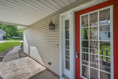 1715 Jonathans #1314, Grandview Heights, OH 44147 - Photo 4
