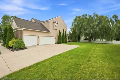465 Wilmington Drive, Grandview Heights, OH 44147 - Photo 2