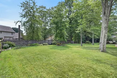 8753 Treetop Trail, Grandview Heights, OH 44147 - Photo 2