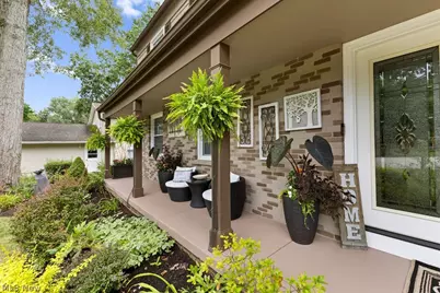 578 Martinique Circle, Stow, OH 44224 - Photo 2