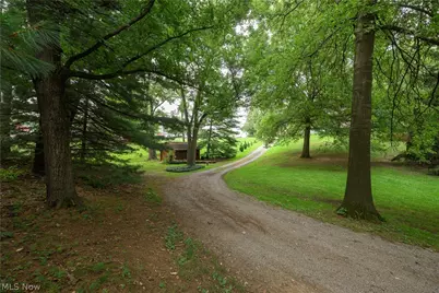 962 Shane Drive SW, Sugarcreek, OH 44681 - Photo 16