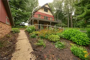 962 Shane Dr SW, Sugarcreek, OH 44681 - Photo 2