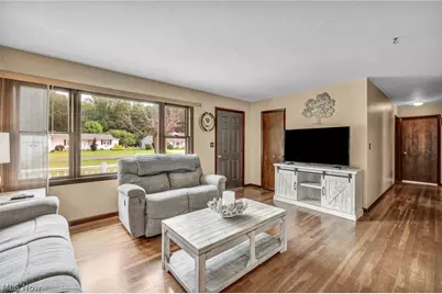 202 Roosevelt Drive, Geneva, OH 44041 - Photo 8