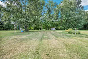 202 Roosevelt Dr, Geneva, OH 44041 - Photo 40