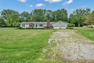 202 Roosevelt Dr, Geneva, OH 44041 - Photo 2