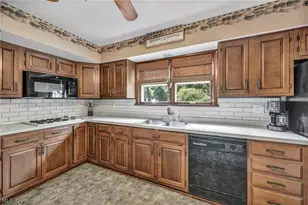 202 Roosevelt Dr, Geneva, OH 44041 - Photo 16