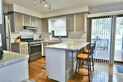 541 Stoneybrook Lane, Canfield, OH 44406 - Photo 6