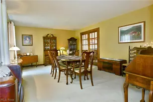 541 Stoneybrook Ln, Canfield, OH 44406 - Photo 4