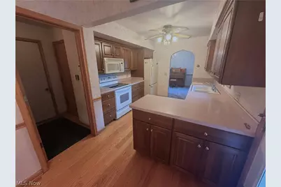3222 Edington Road, Fairlawn, OH 44333 - Photo 8