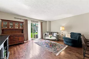 841 Overlook Ridge Dr, Loveland, OH 44109 - Photo 4