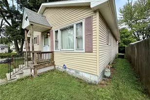 327 Franklin Ave, Elyria, OH 44035 - Photo 4