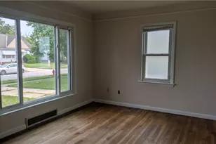 270 E 330th St, Willowick, OH 44095 - Photo 4