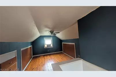 270 E 330th Street, Willowick, OH 44095 - Photo 22