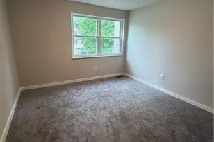 9409 Manor Ave, Loveland, OH 44104 - Photo 12