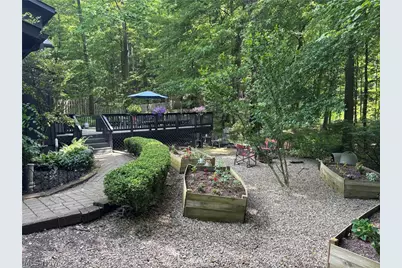 2166 Dow Drive, Akron, OH 44313 - Photo 10