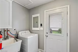 5684 Stanford Ave, Youngstown, OH 44515 - Photo 14