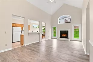 6797 Rolling Meadow Dr, Loveland, OH 44134 - Photo 10