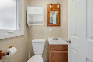 5839 Lake Rd, Mentor on the Lake, OH 44060 - Photo 24