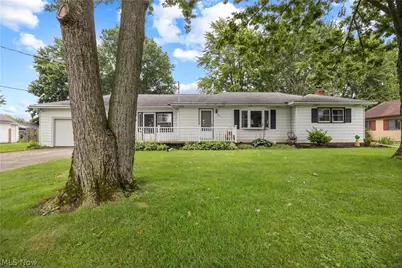 814 S Logan Street, Elyria, OH 44035 - Photo 2