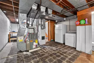 2239 Larchmont Dr, Wickliffe, OH 44092 - Photo 28