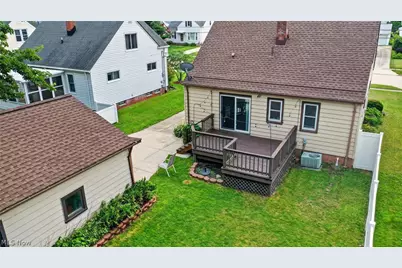 2239 Larchmont Drive, Wickliffe, OH 44092 - Photo 38
