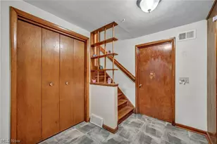 131 Yunker Ct, Elyria, OH 44035 - Photo 6