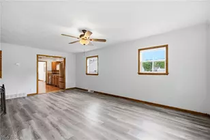 33749 Kenilworth Rd, Eastlake, OH 44095 - Photo 8