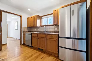 33749 Kenilworth Rd, Eastlake, OH 44095 - Photo 12