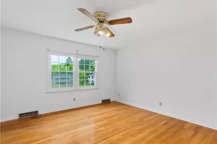 2724 Olentangy Dr, Akron, OH 44333 - Photo 16
