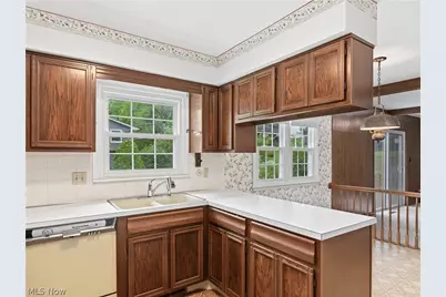 2724 Olentangy Drive, Akron, OH 44333 - Photo 8