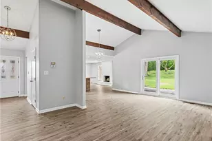 132 Parkview Dr, Aurora, OH 44202 - Photo 10