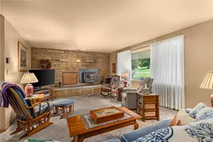1807 Hanley Road W, Mansfield, OH 44904 - Photo 2
