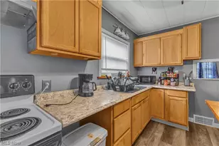 313 Woodside Ave NE, North Canton, OH 44720 - Photo 6
