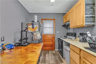 313 Woodside Ave NE, North Canton, OH 44720 - Photo 8