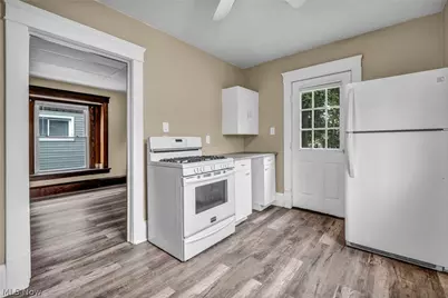 1270 Kentucky Avenue, Akron, OH 44314 - Photo 16