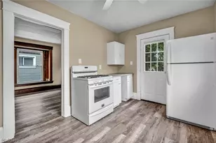 1270 Kentucky Ave, Akron, OH 44314 - Photo 16