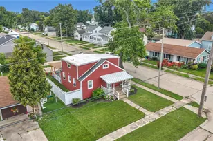 902 E 2nd St, Port Clinton, OH 43452 - Photo 36
