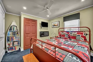 902 E 2nd St, Port Clinton, OH 43452 - Photo 18