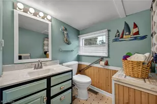 902 E 2nd St, Port Clinton, OH 43452 - Photo 28