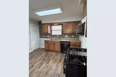456 W Wilson Street, Struthers, OH 44471 - Photo 14