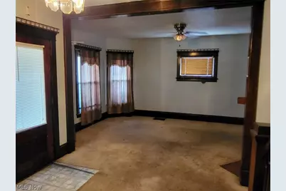 261 Harrison Street, Elyria, OH 44035 - Photo 4