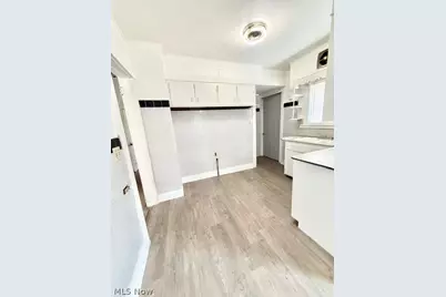 328 Marmion Avenue, Youngstown, OH 44507 - Photo 2